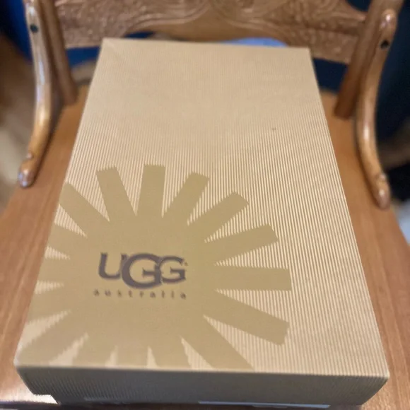 UGG Women's Tan Suede Mules - Picture 10 of 11